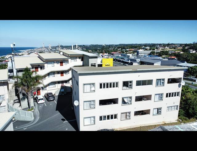 2 BEDROOM APARTMENT FOR SALE IN MANABA BEACH